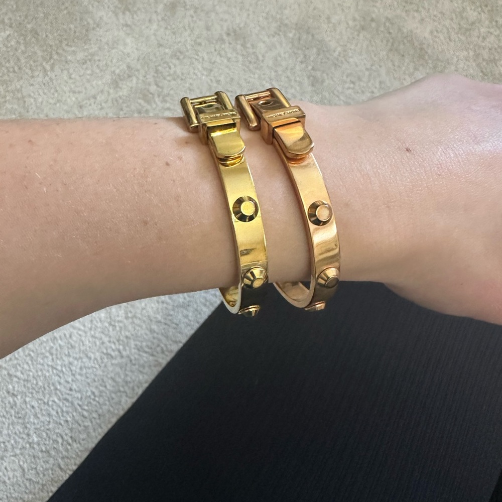 Michael Kors Bangle Buckel Bracelet Set of 2! Gold & Rose Gold